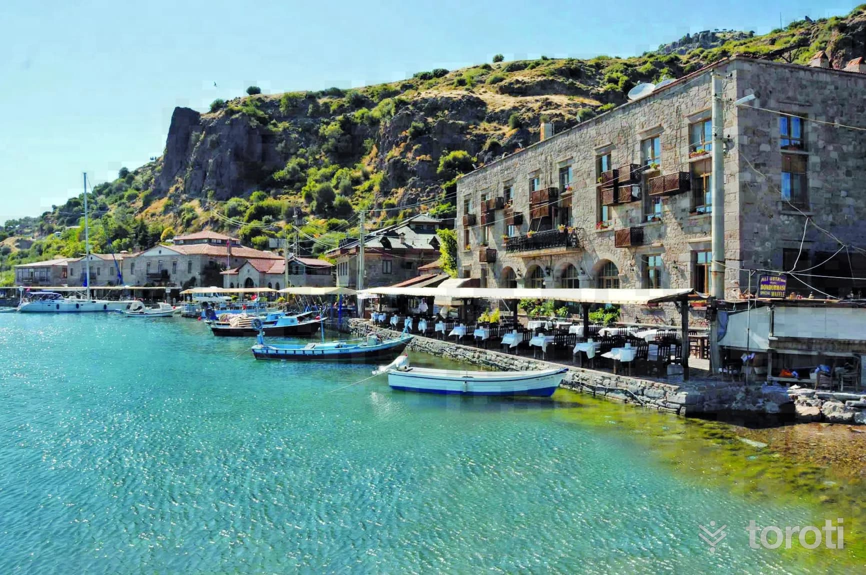 Assos