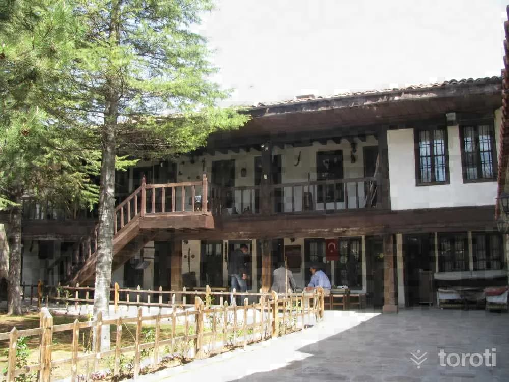 Çivitcioğlu Medresesi