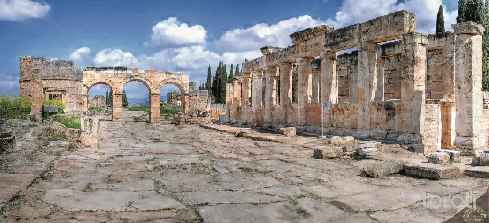 Hierapolis Antik Kenti Katedral
