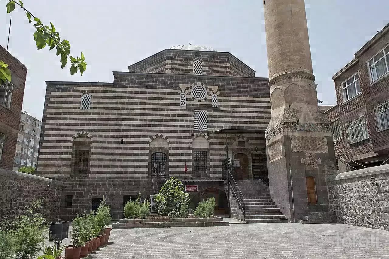 Melik Ahmet Paşa Cami