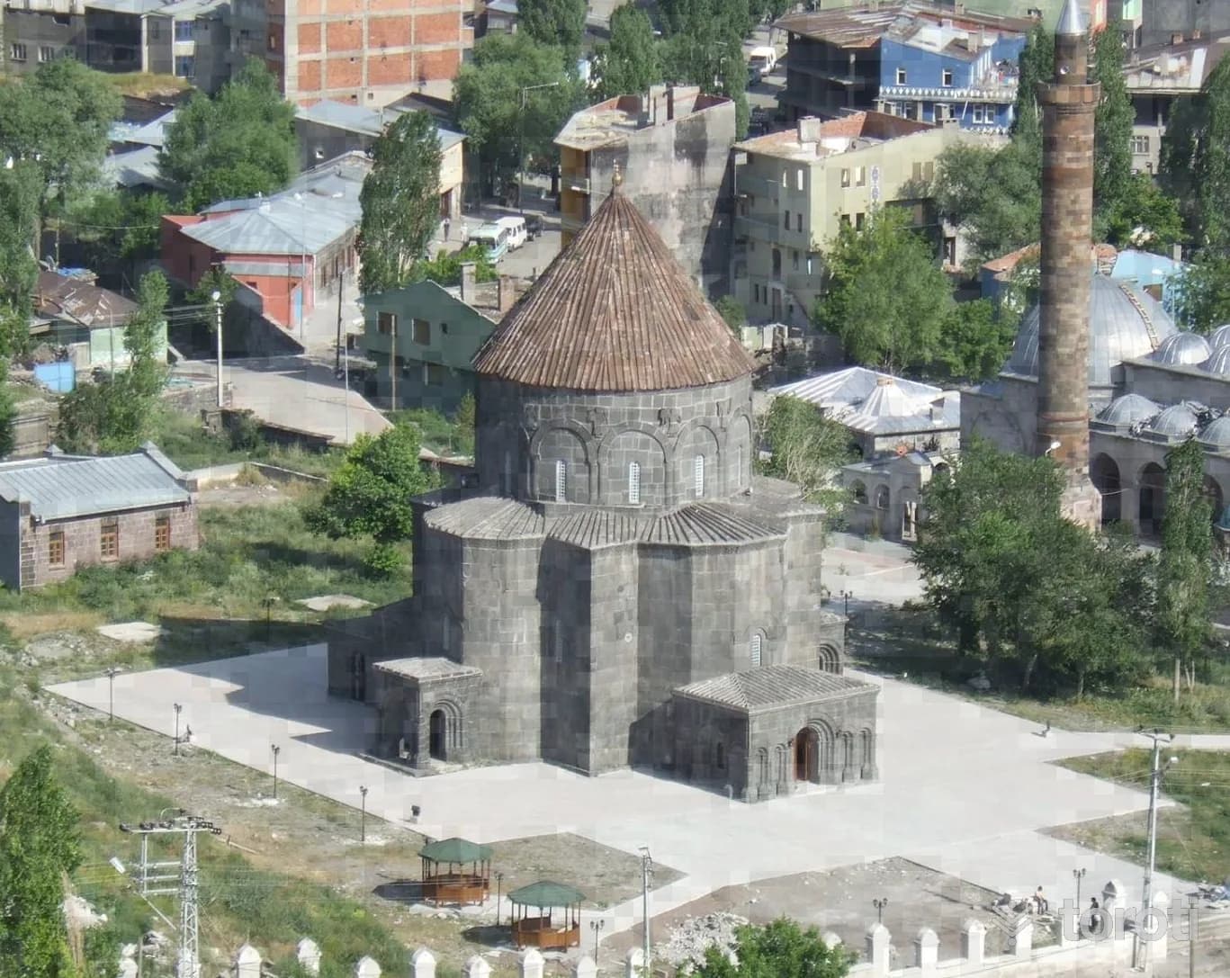 12 Havariler Kilisesi