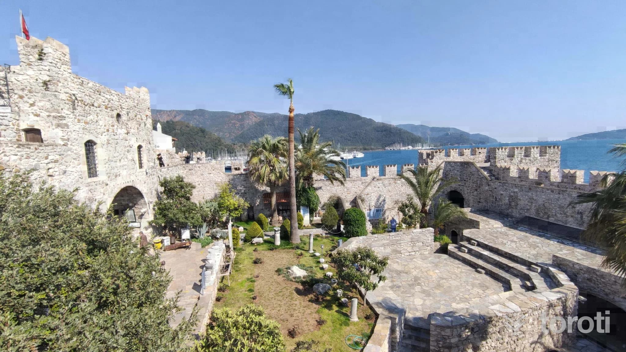Marmaris Kalesi ve Müzesi