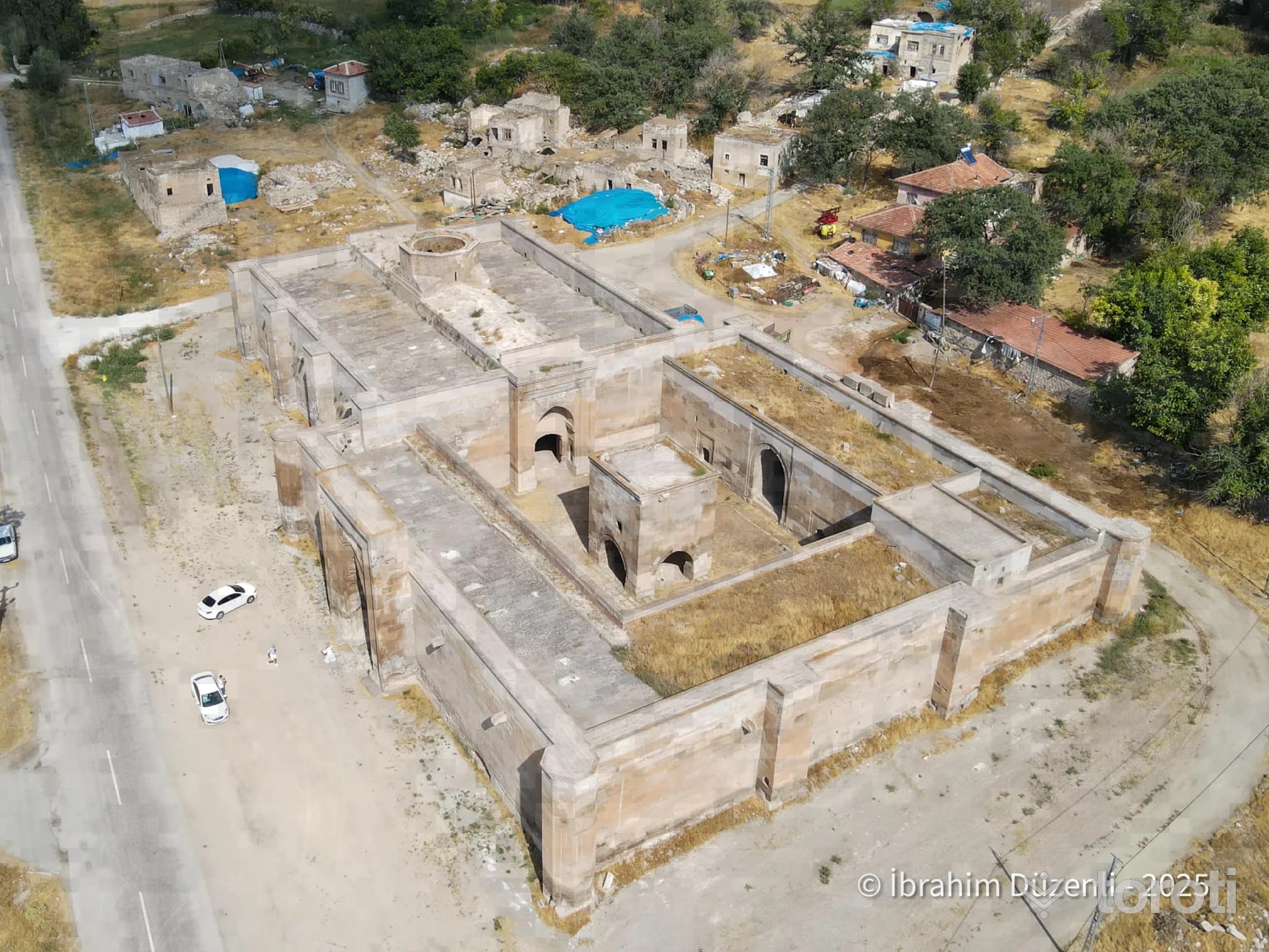 Ağzıkara Han