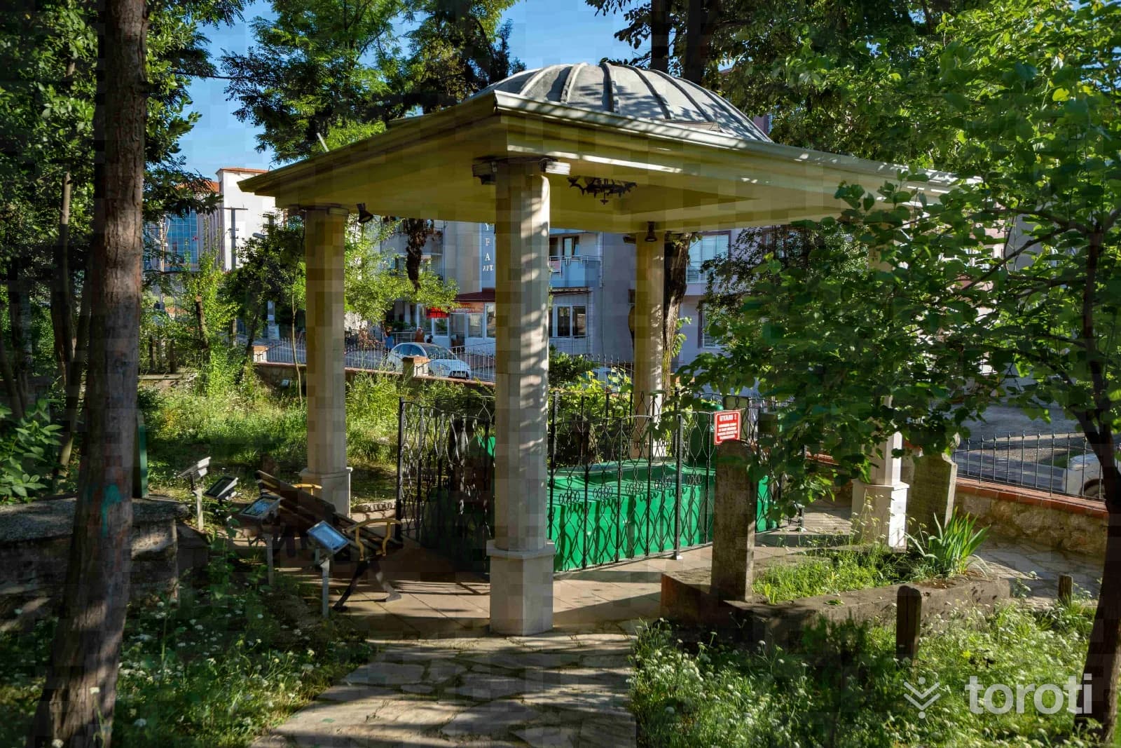 Ebu Derda Türbesi