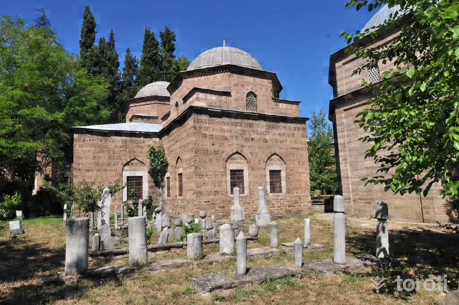 Kul Mustafa Türbesi