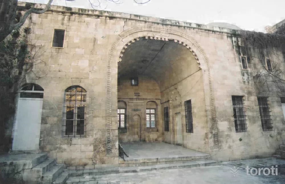 Nakibzade Medresesi
