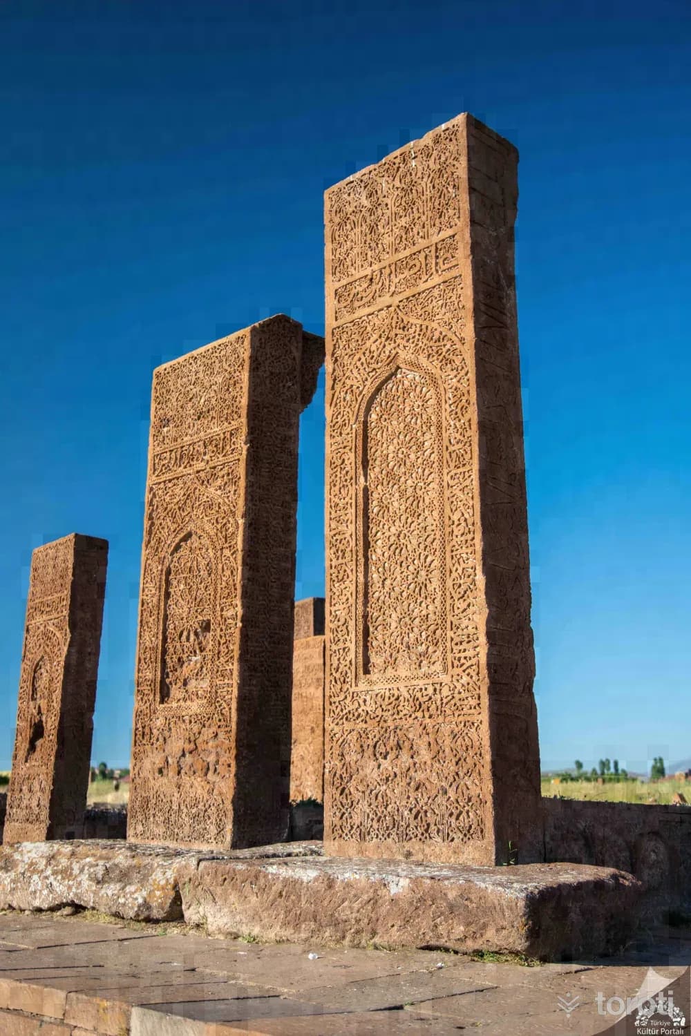 Ahlat Selçuklu Meydan Mezarliği Ören Yeri