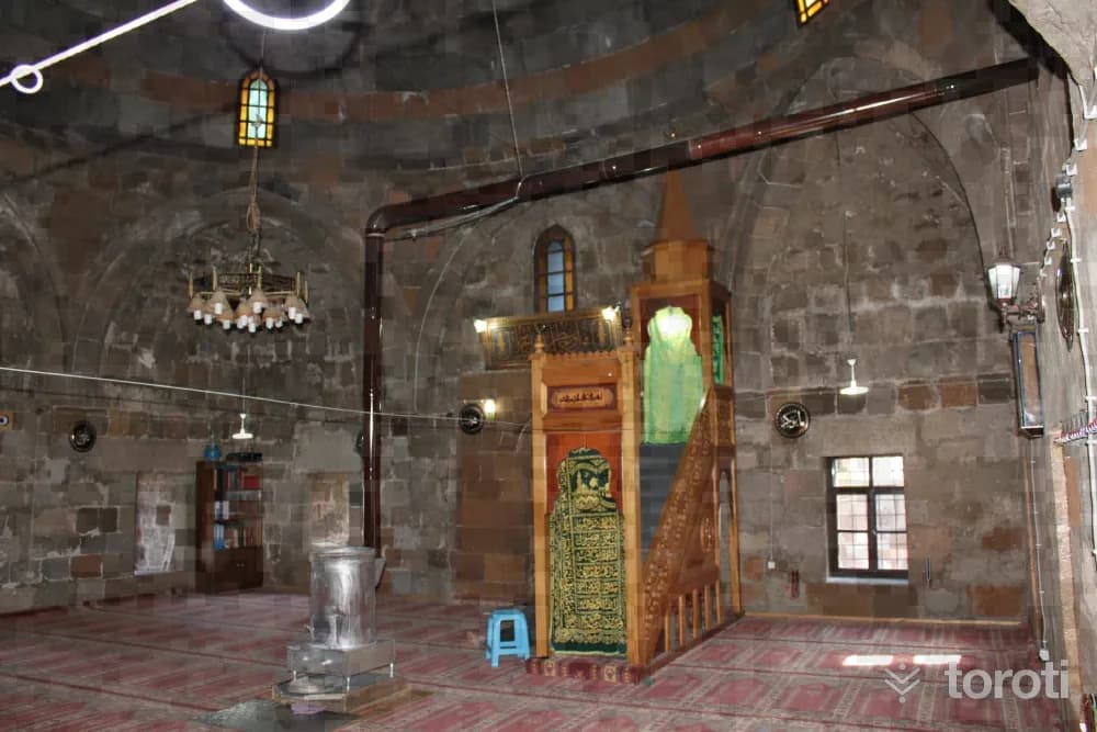 Kadi Mahmut Camii / Ahlat