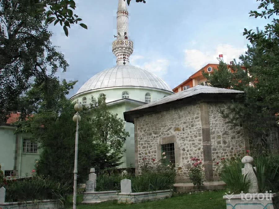 Gerede Aşağı Tekke Camii Ve Türbesi