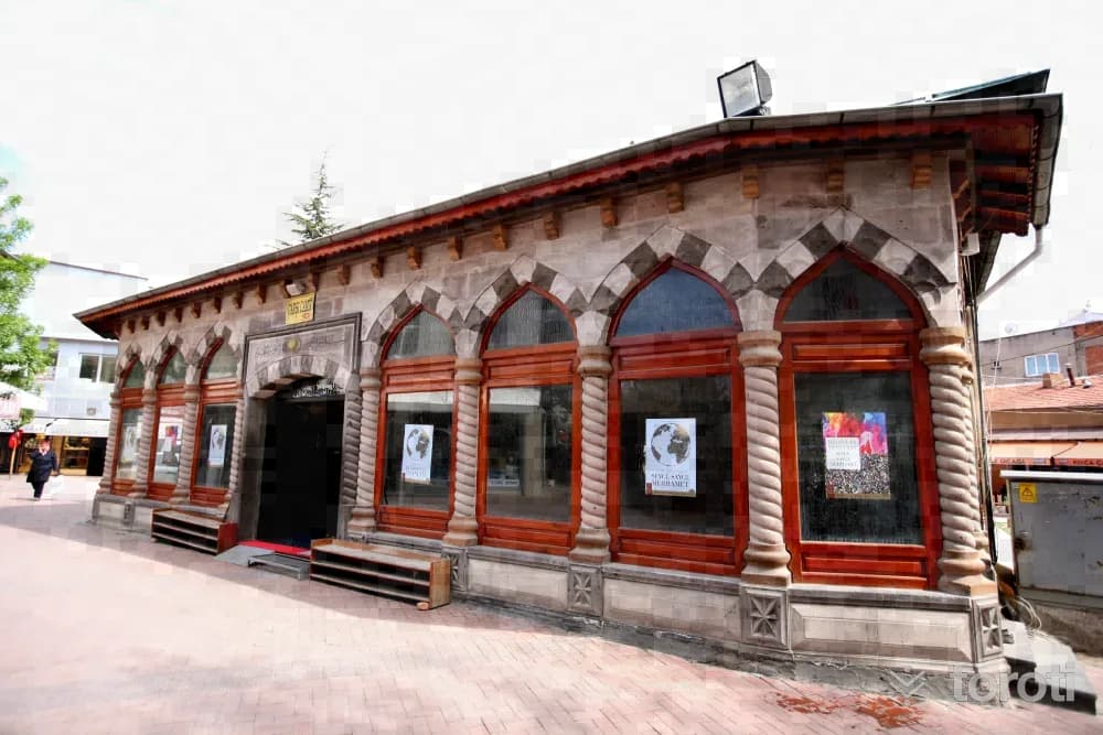 Çarşı Camii