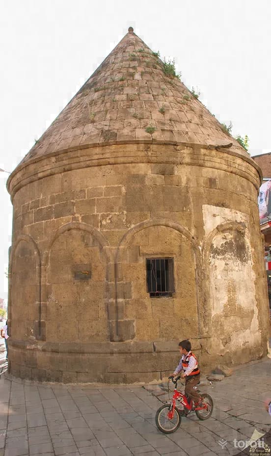 Cimcime Hatun Kümbeti