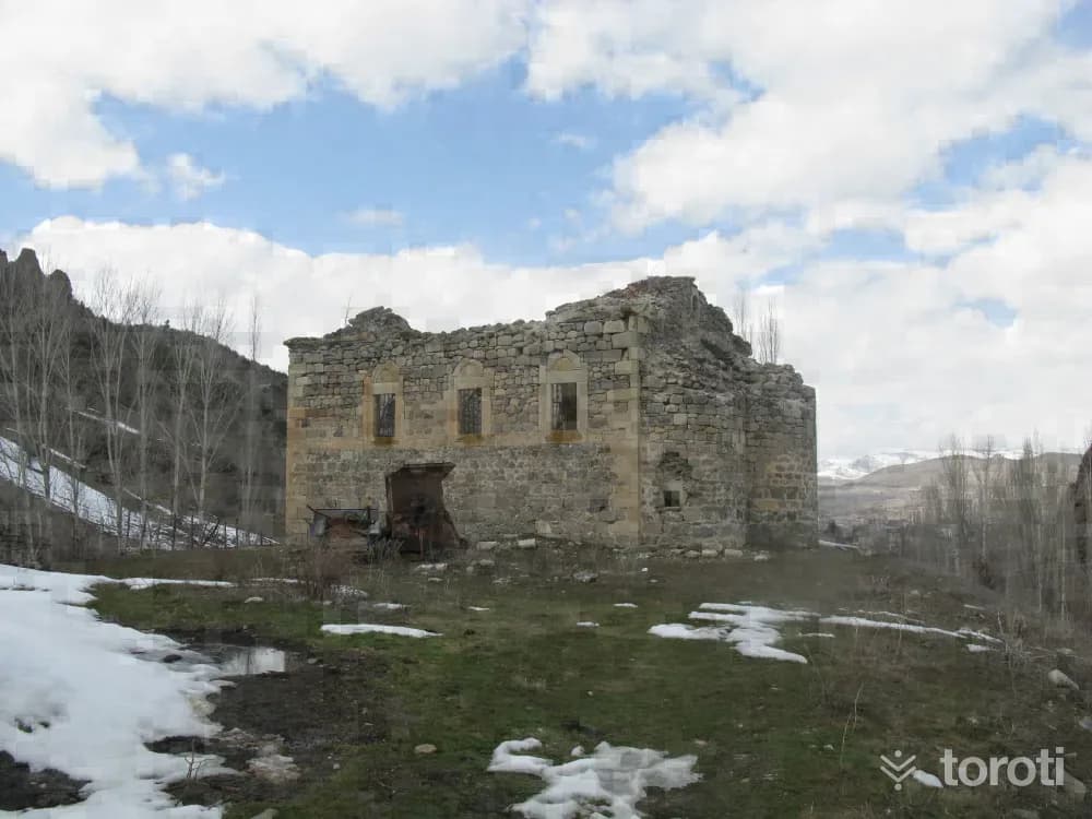 Alucra Kamişli Köyü Kilisesi