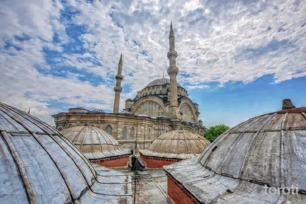 Nuruosmaniye Camii