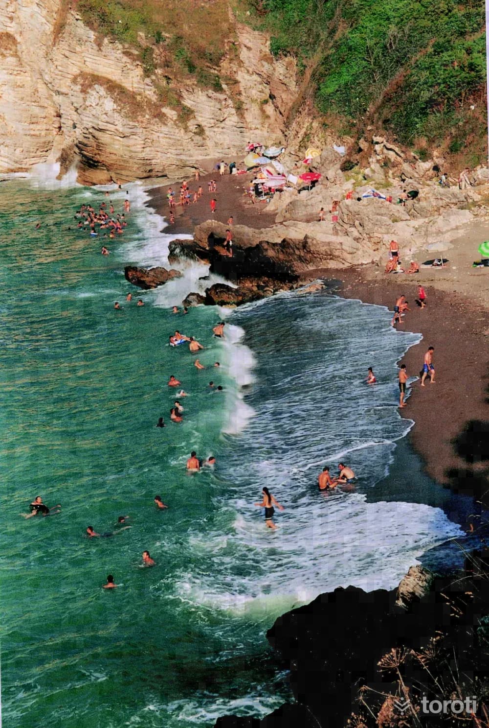 Ceneviz Kalesi Ve Plaji
