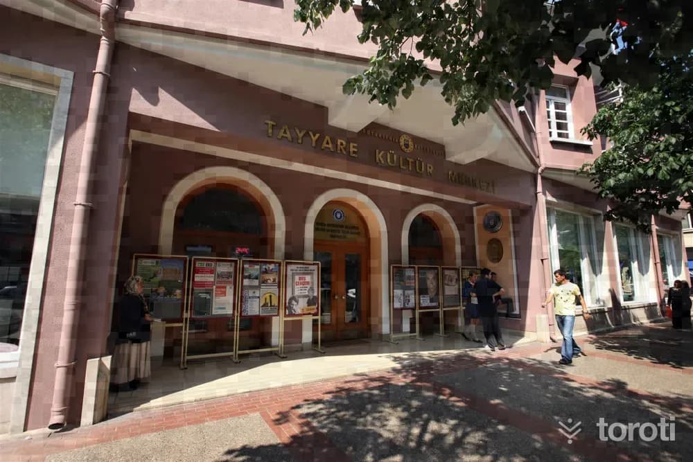 Tayyare Kültür Merkezi (tkm) Ve Sanat Galerileri