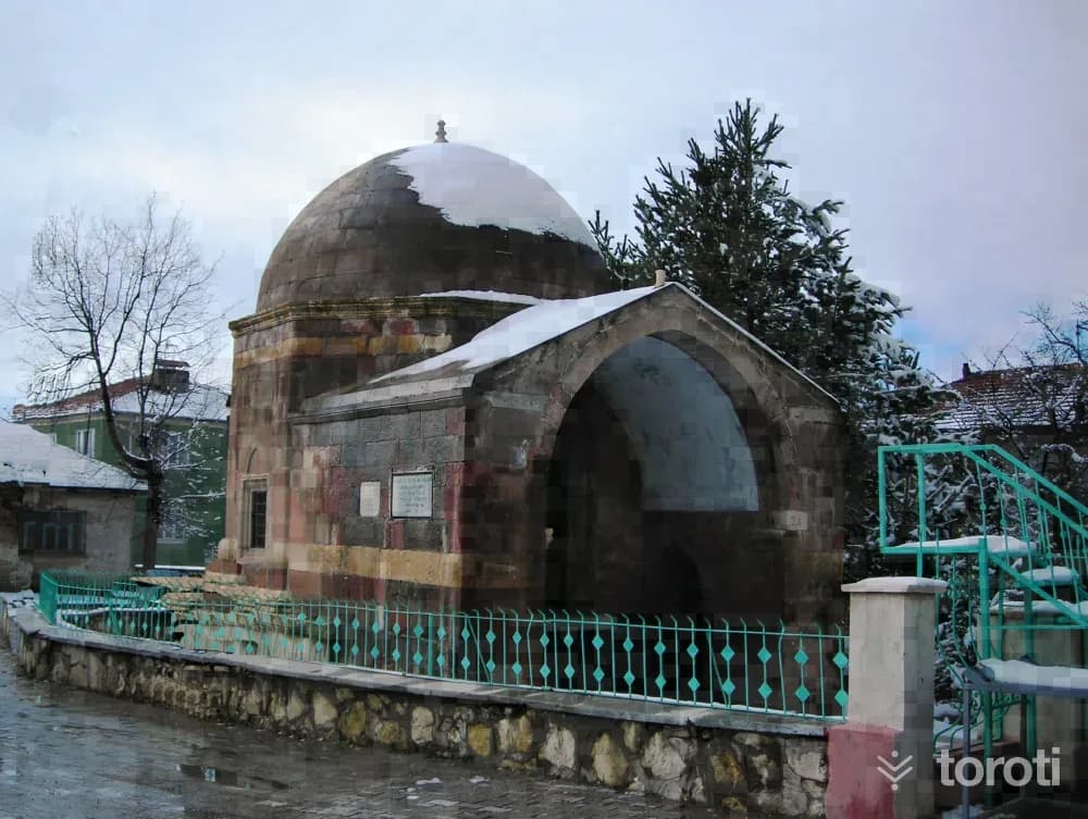 Çayiralan Çerkez Bey Türbesi