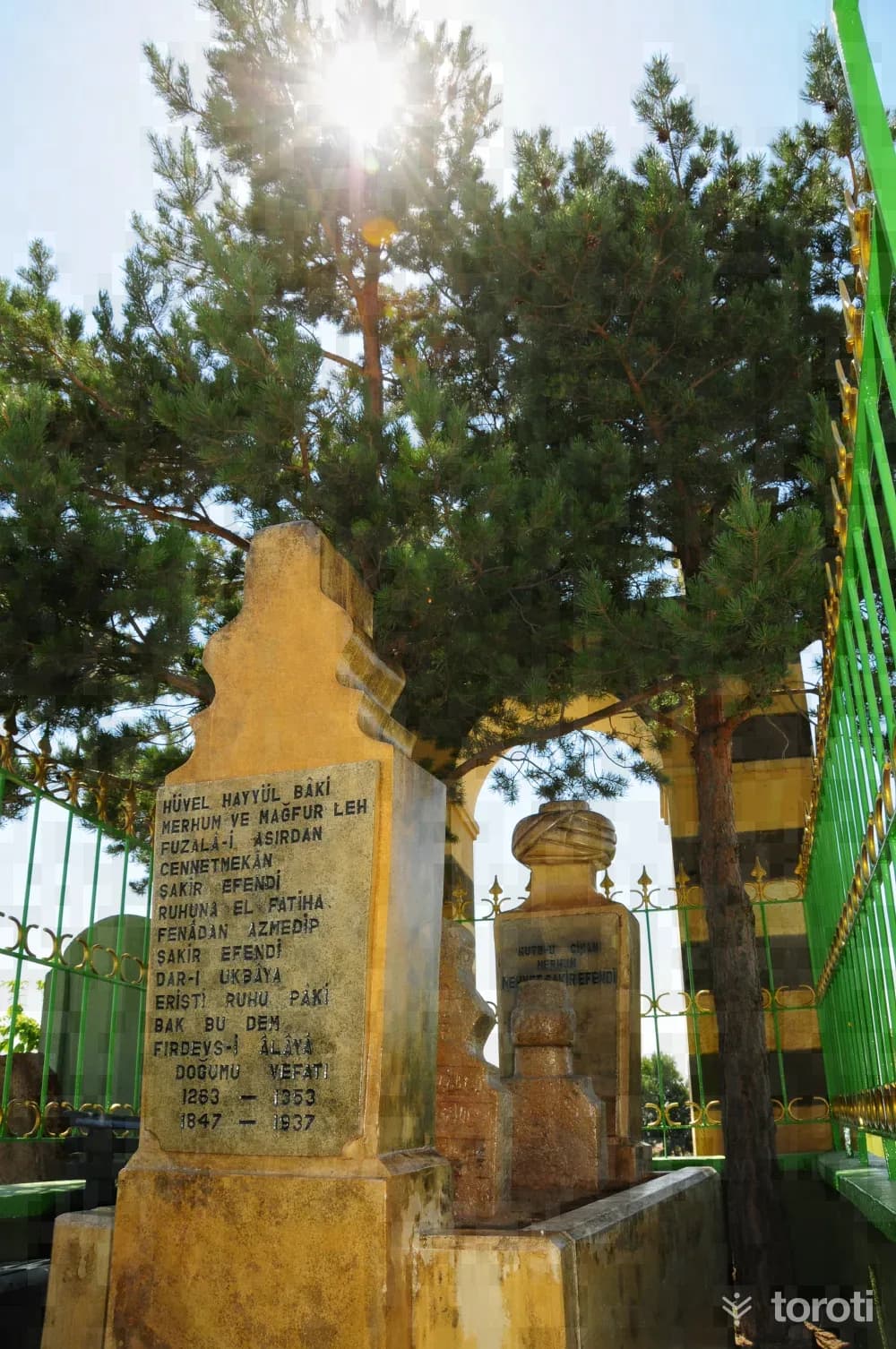 Gedikhasanli Şakir Efendi Türbesi