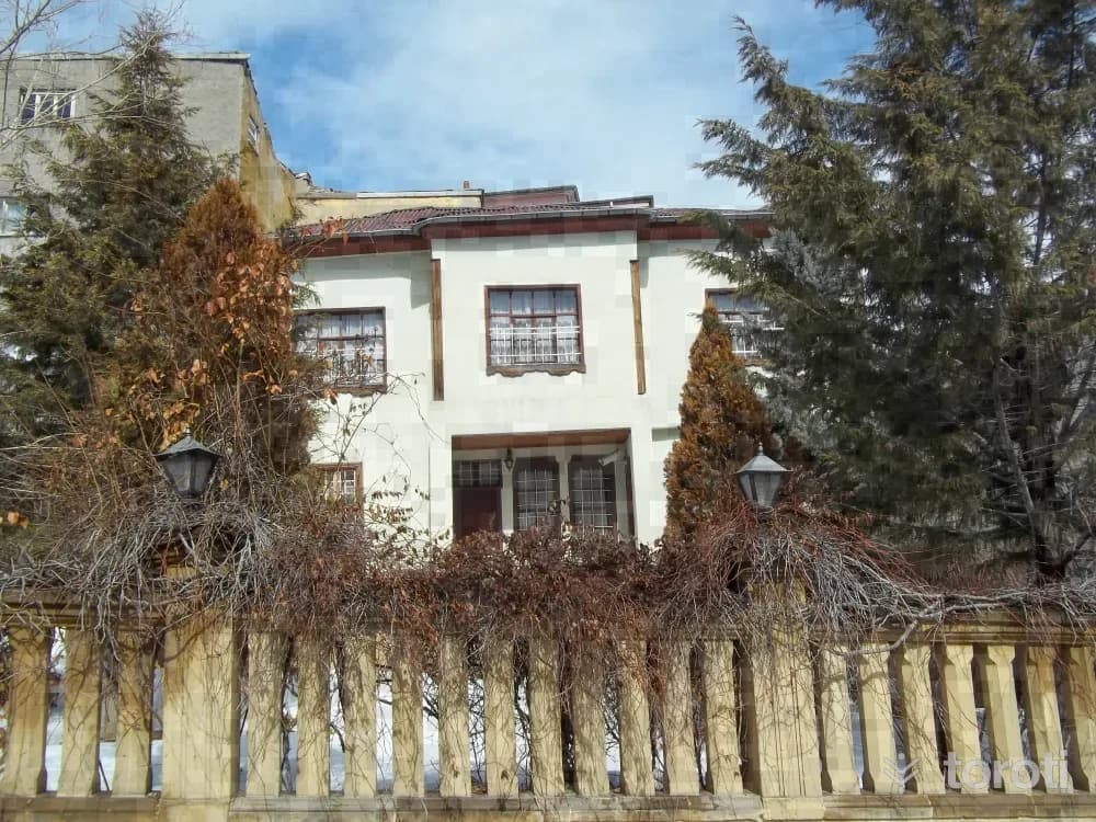 Muteber Divanlioğlu Konağı