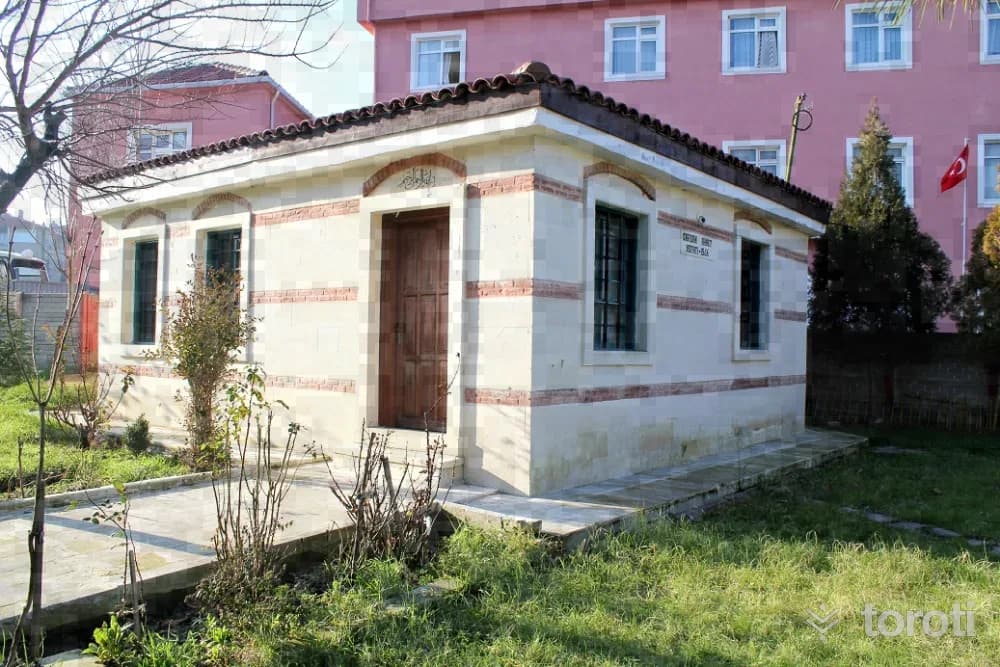 Sarbanı Ahmed Türbesi