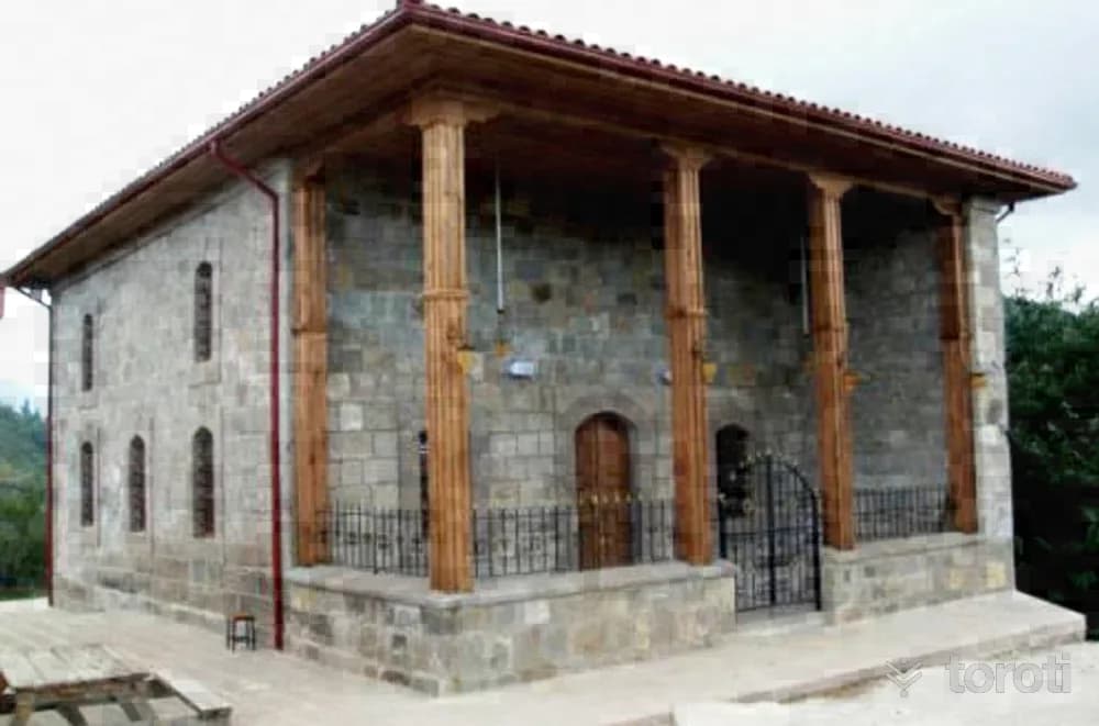Tavanli Camii