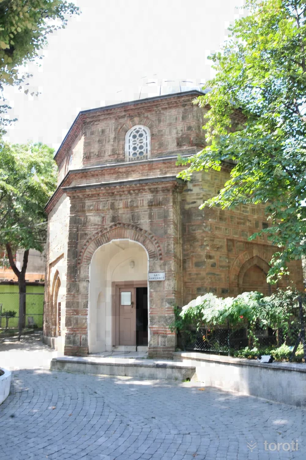 Hamzabey Türbesi