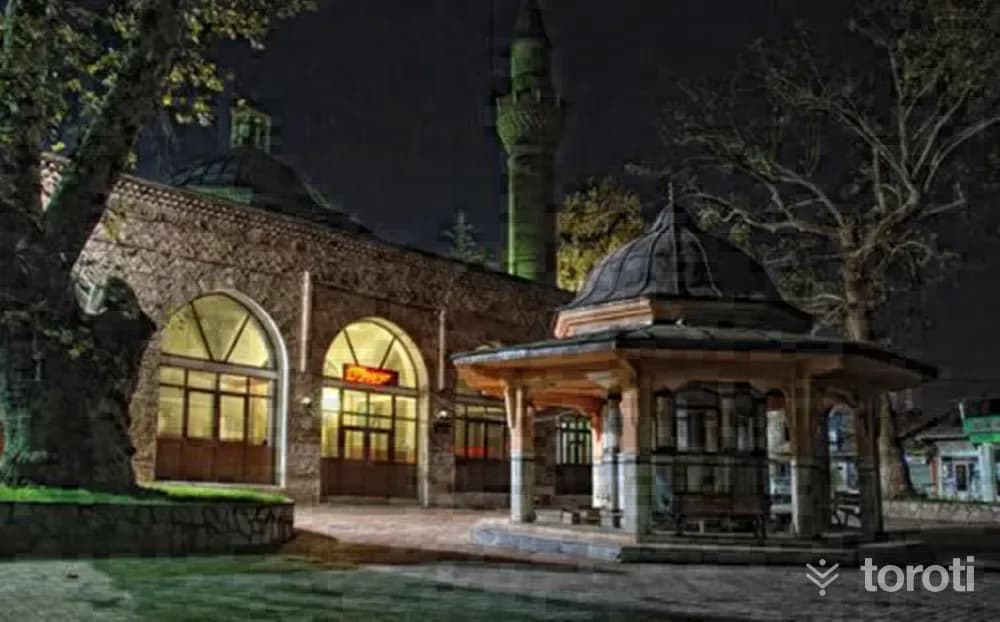 İshak Paşa Cami Ve Külliyesi
