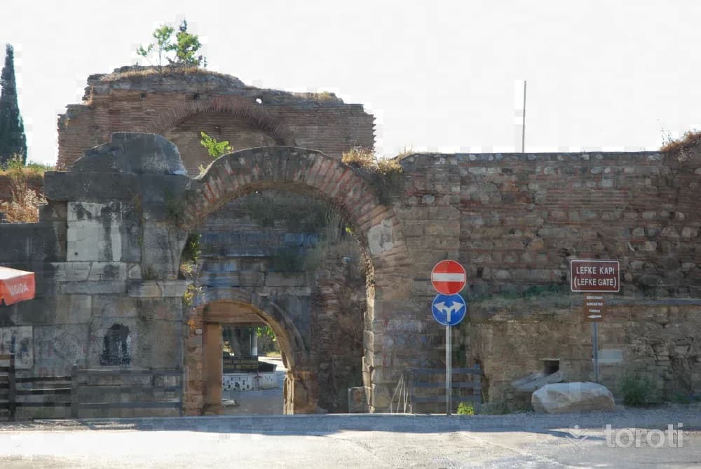 İznik Surlari