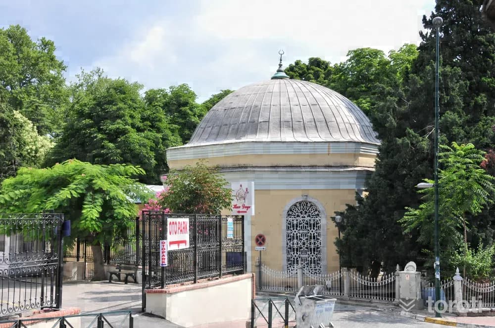 Osman Gazi Türbesi