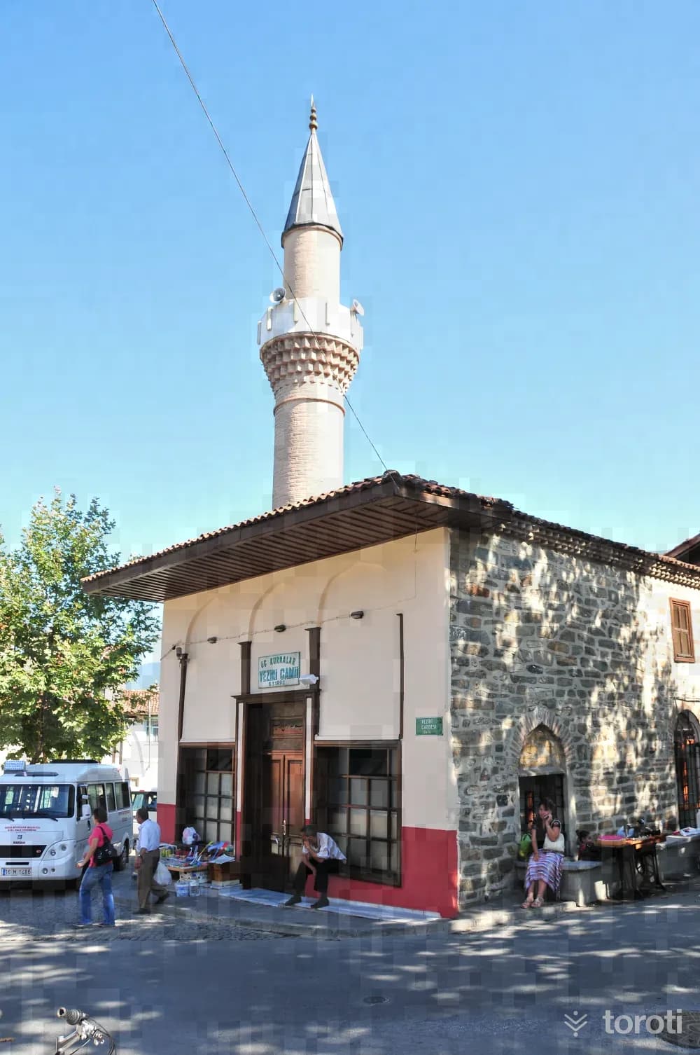 ÜÇ Kurnalar Veziri Cami