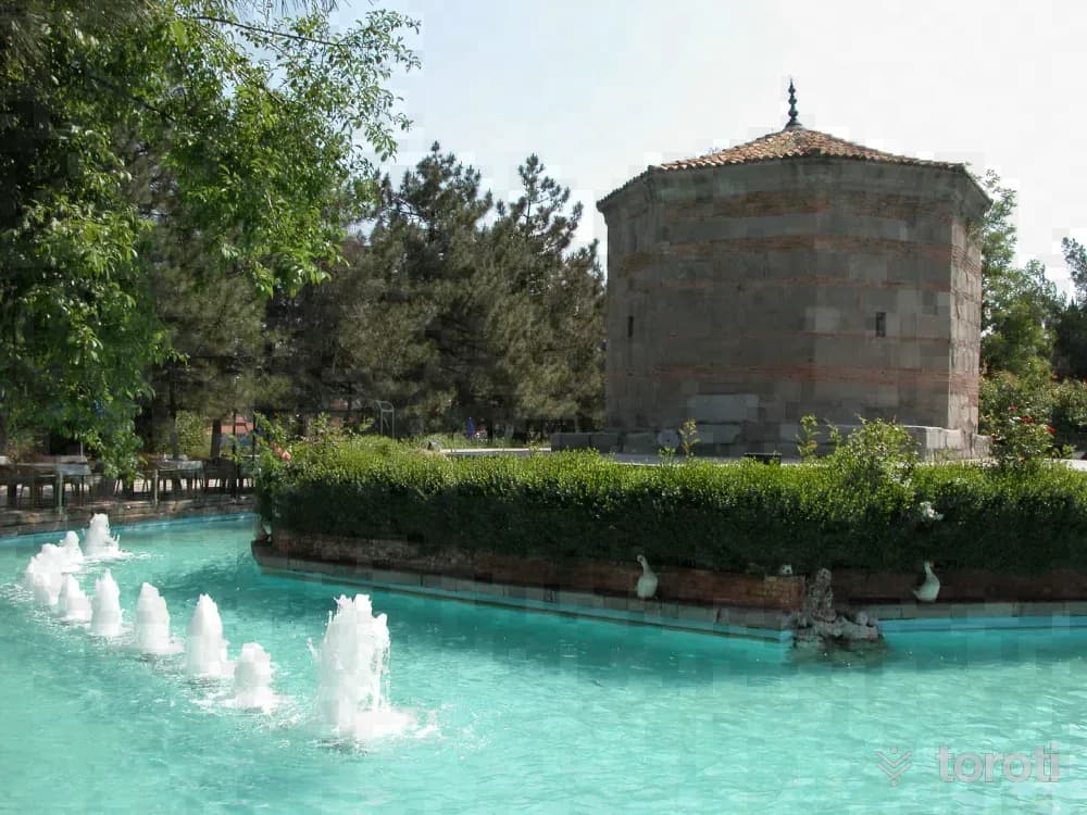 Dedebali Türbesi