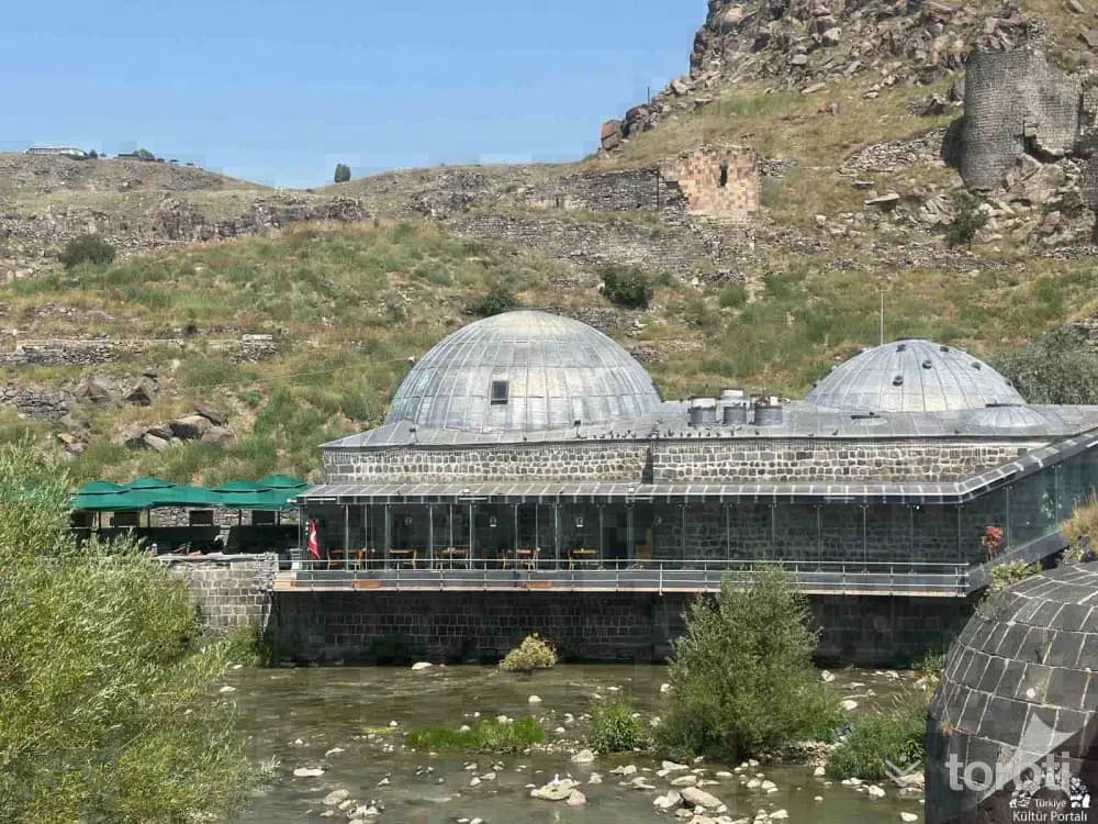 İlbeyoğlu Hamamı/ Muradiye Hamamı/ Balkonlu Hamam