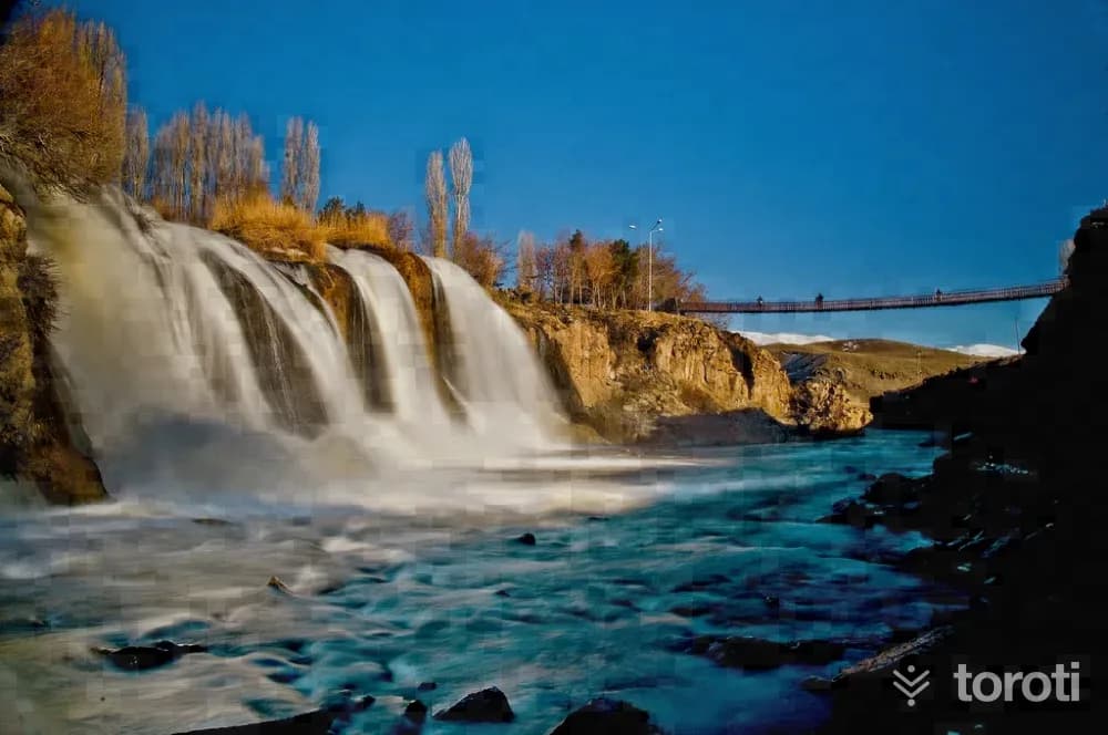 Muradiye Şelalesi