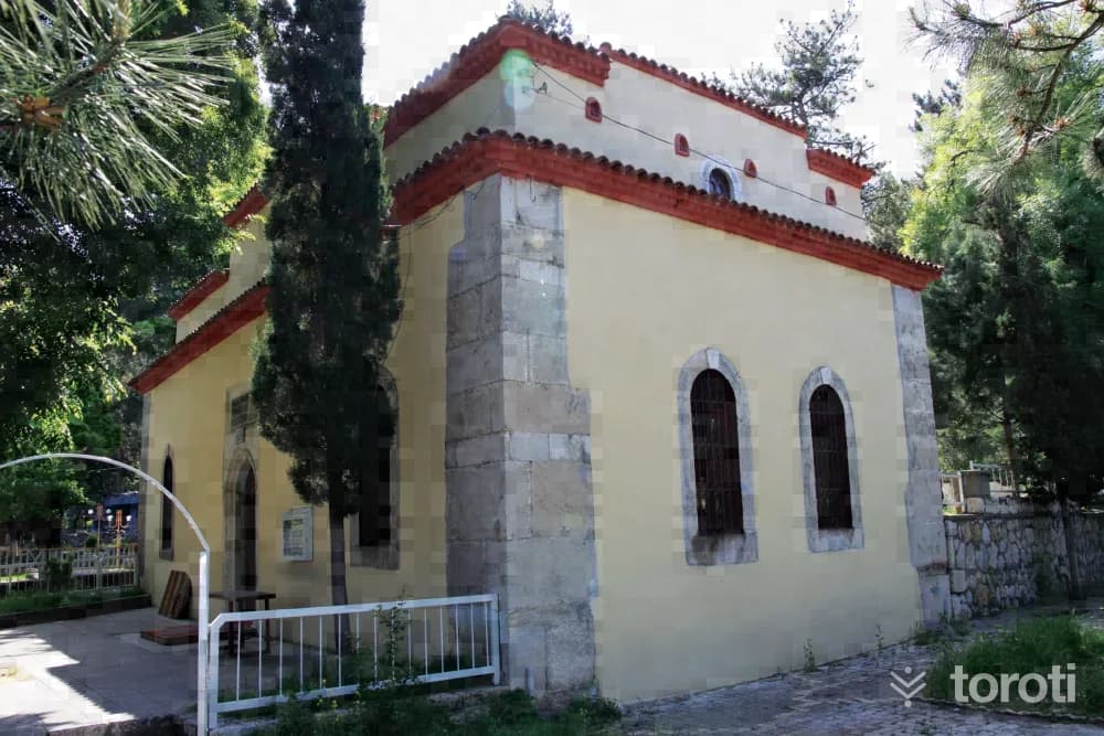 Pir Sücaeddin İlyas Türbesi