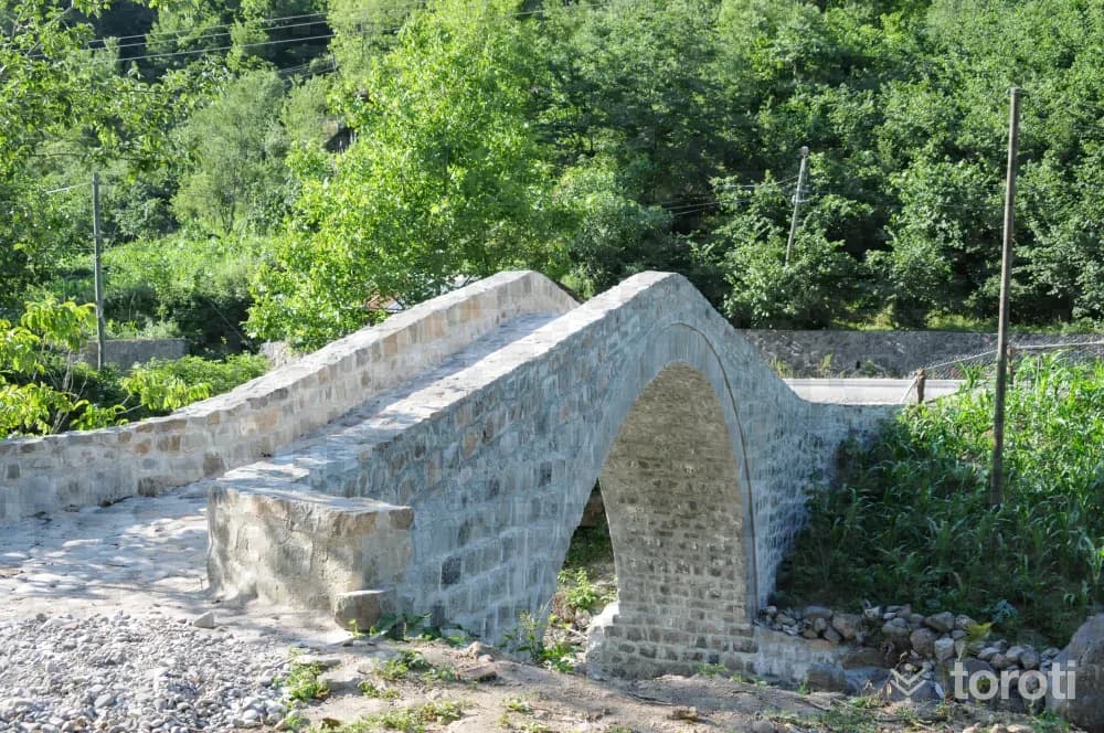 Aralik Köyü Köprüsü