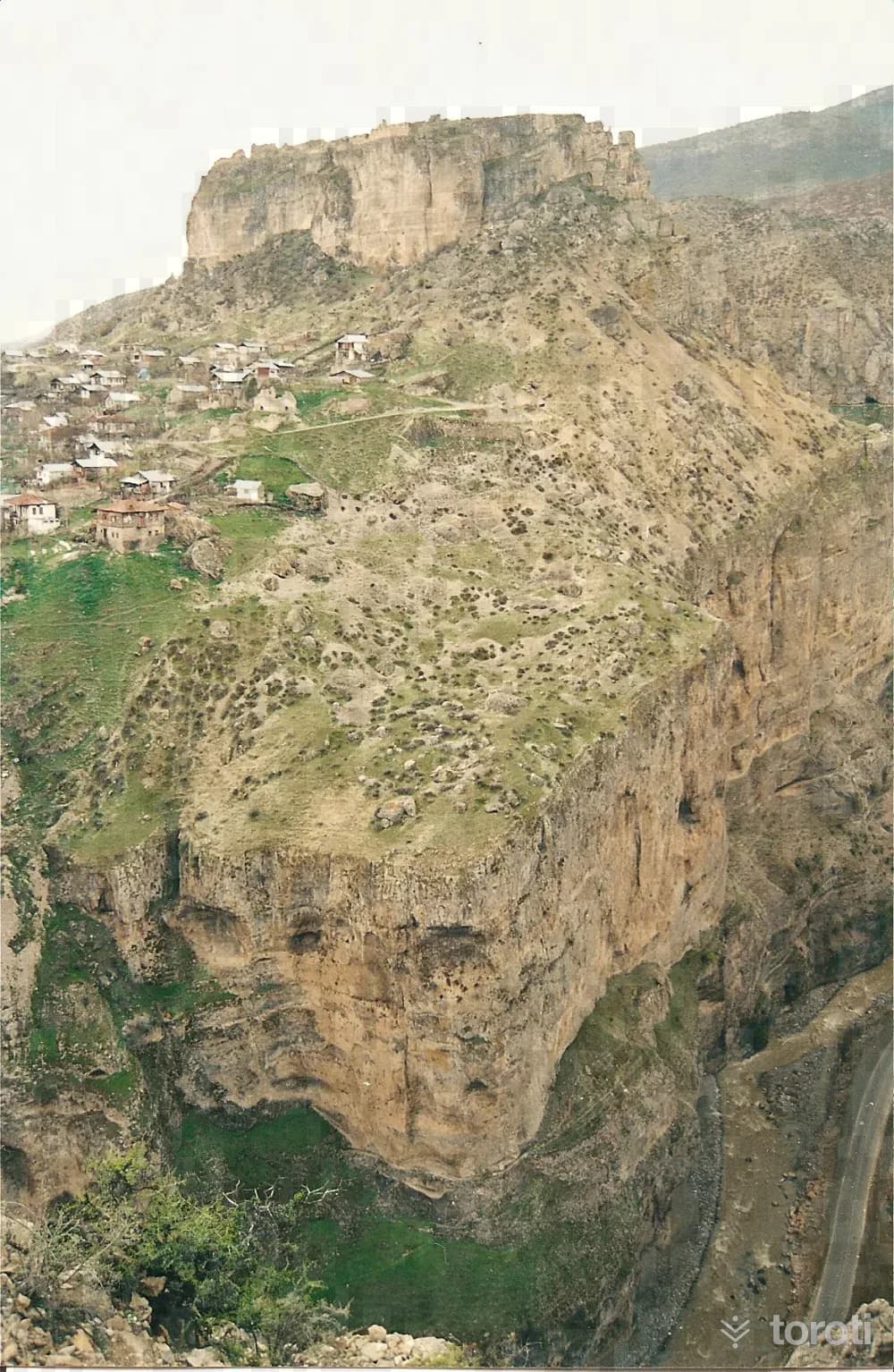Ardanuç / Gevhernik Kalesi