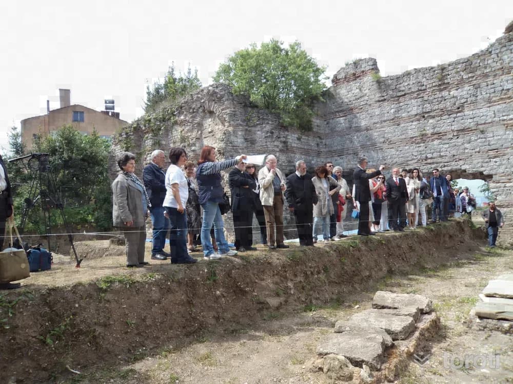 Balatlar Yapi Topluluğu