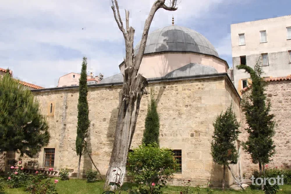 İsfendiyaroğullari Türbesi - Candaroğullari Türbesi