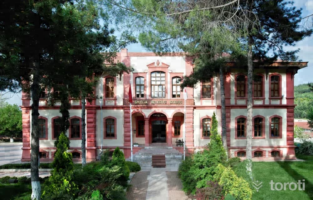 Rüştiye Mektebi / Belediye Hizmet Binası