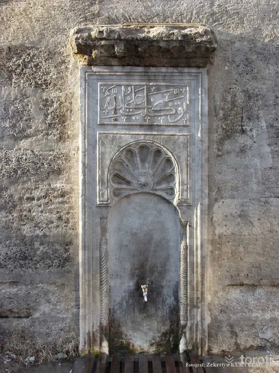 Çarşı (Orta) Çeşmesi