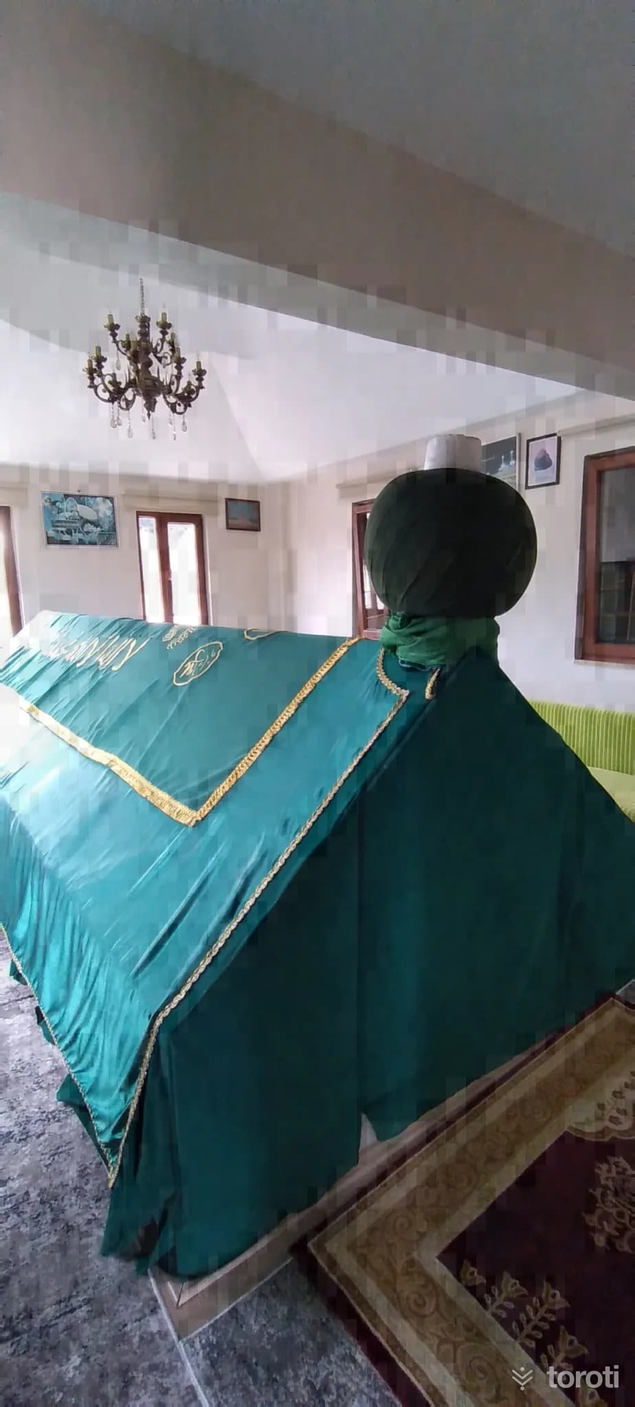 Sakar Dede Söylencesi ve Türbesi