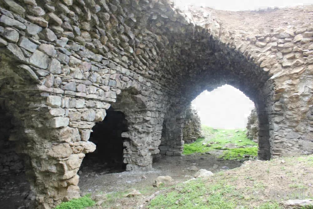 Demirkapı Han
