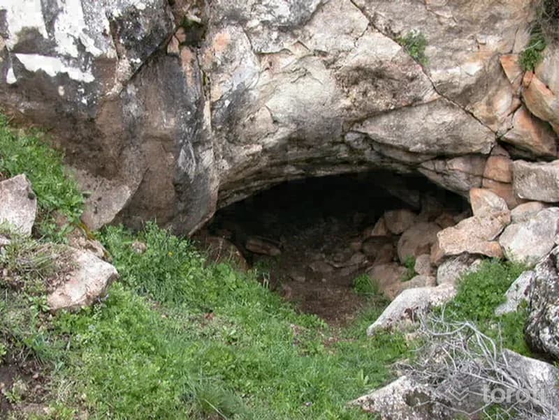 Sirtlanini Mağarası
