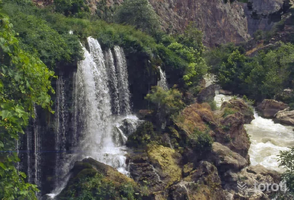 Kapuzbaşi Şelaleleri