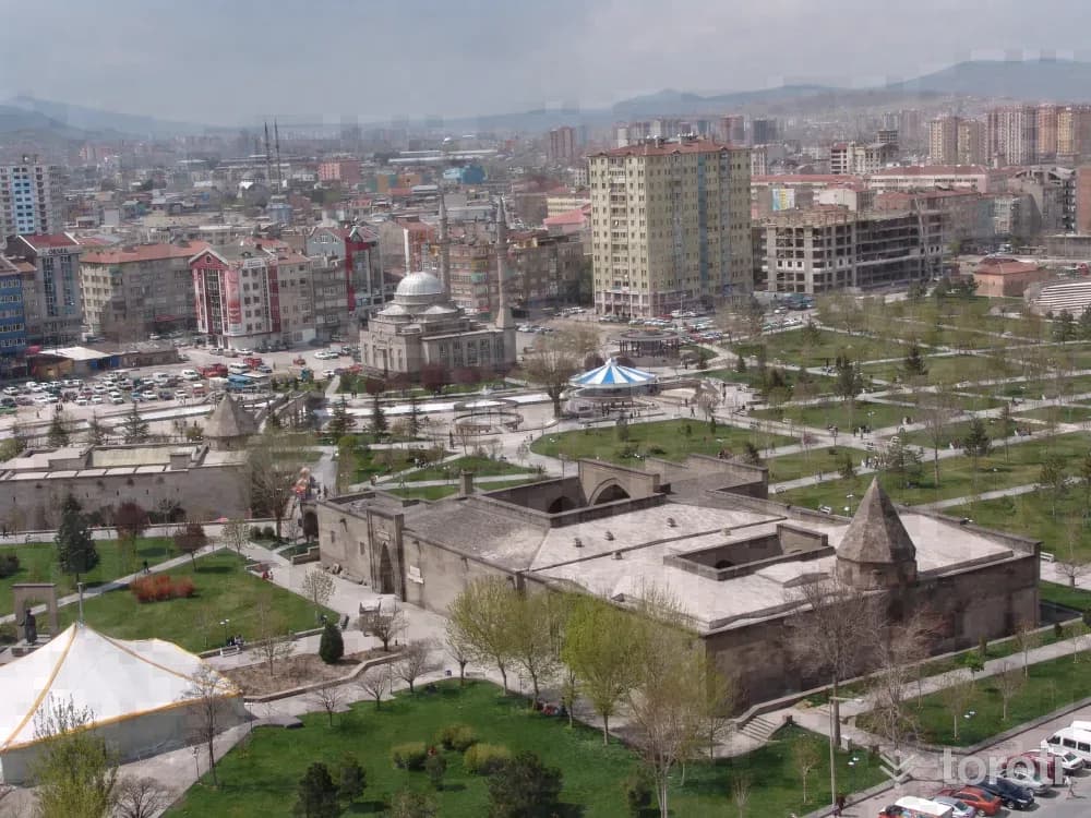 Şifahiye Ve Giyasiye Medresesi