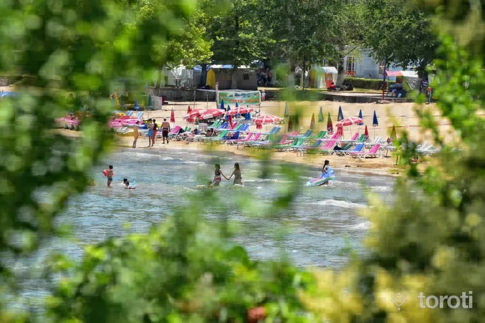 Altinkum Plaji Ada Yolu