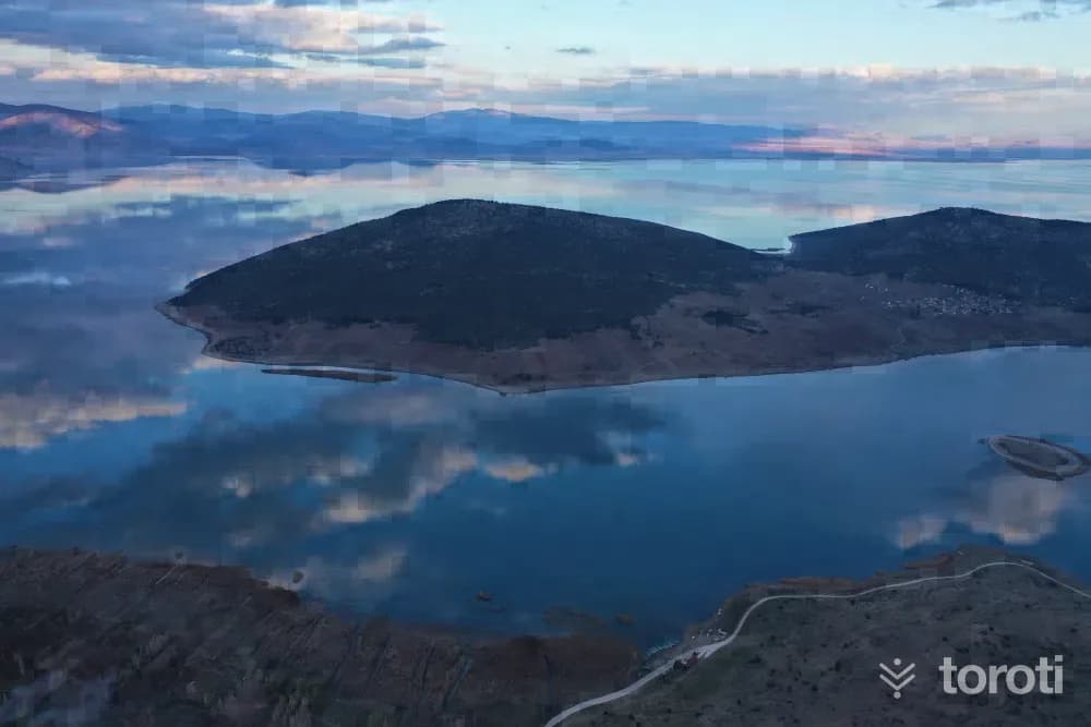 Mada-kazak-kumluca Adası
