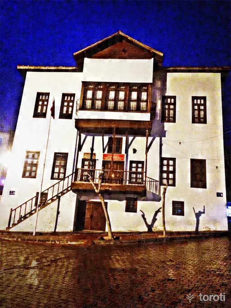 Bor Bilginler Konağı
