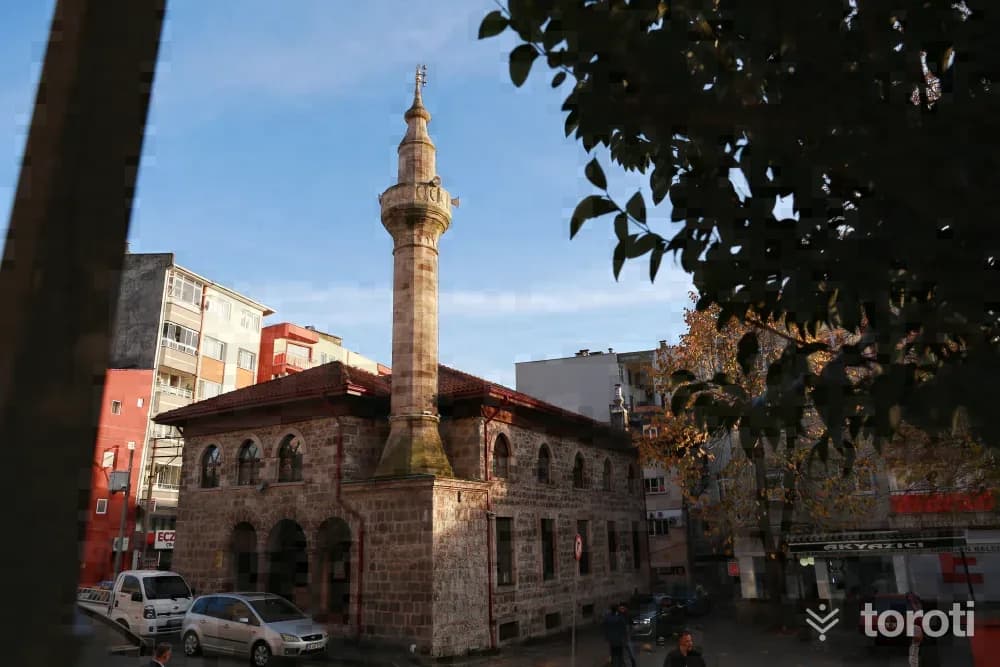 Çinarlar Cami
