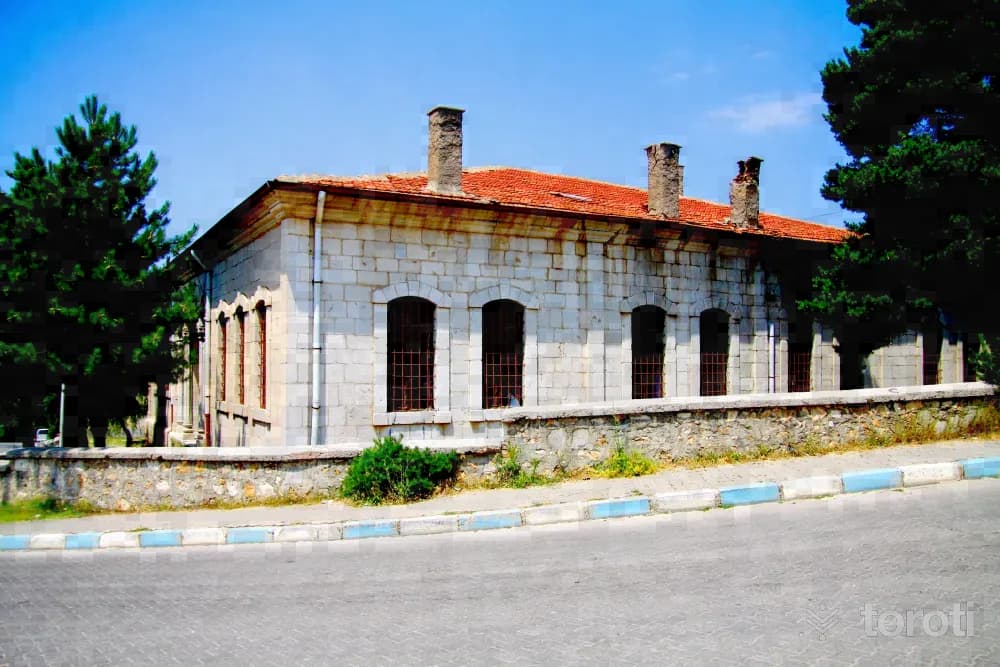 Akdağmadeni Ortaokulu
