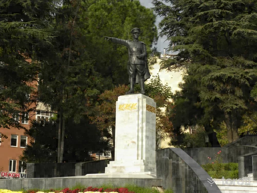 İzmit Atatürk Heykeli